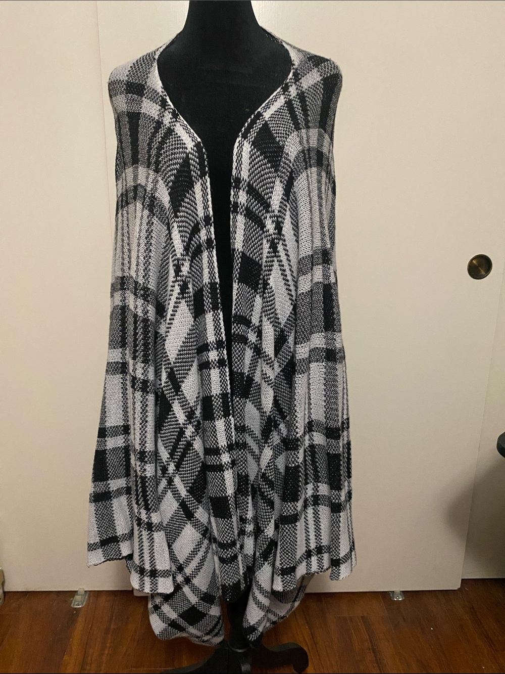Black & White Plaid Wrap